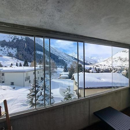 Top Modernes Apartment Im Herzen Von Andermatt Balkon & Bergblick ภายนอก รูปภาพ