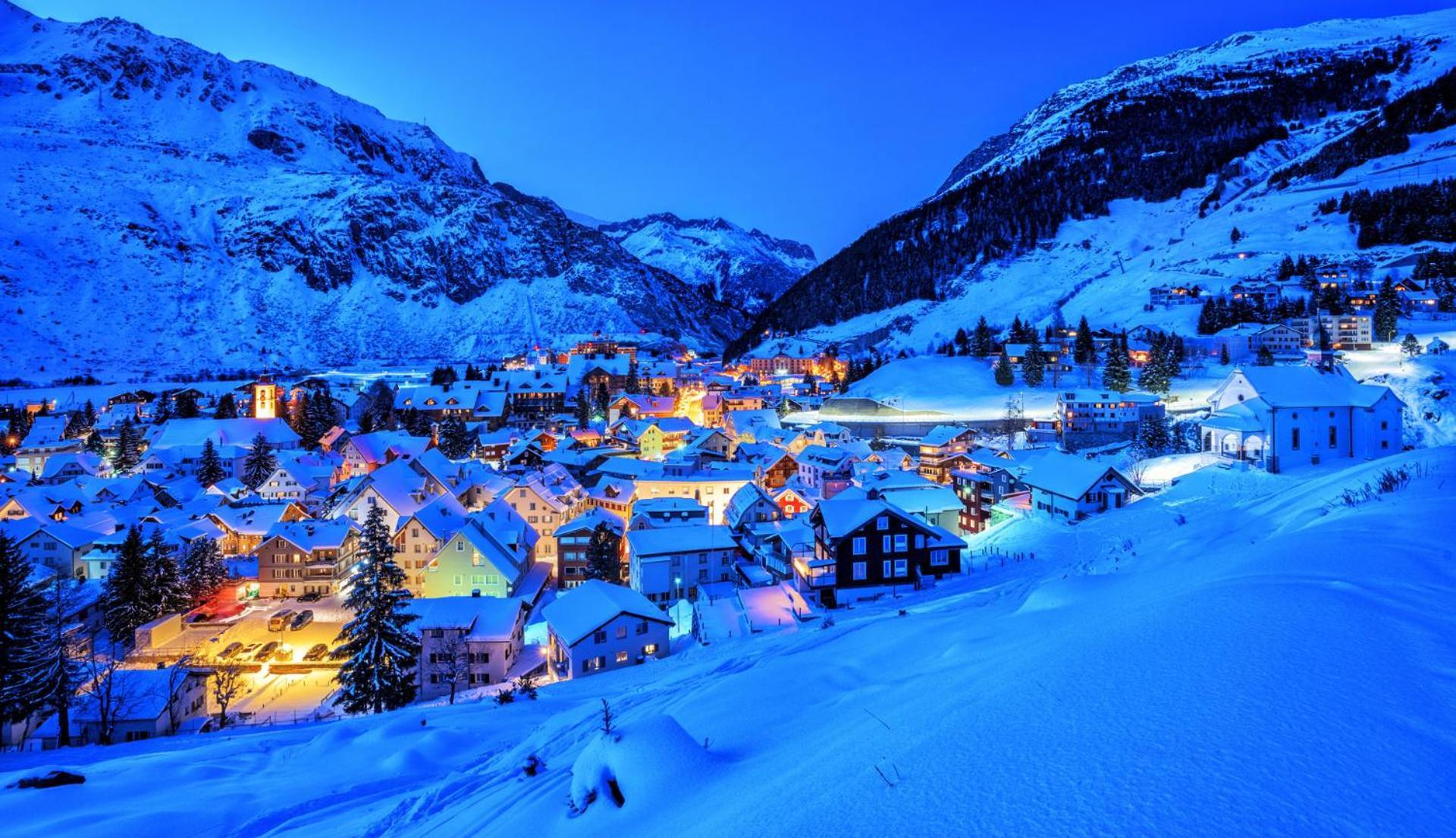 Top Modernes Apartment Im Herzen Von Andermatt Balkon & Bergblick ภายนอก รูปภาพ