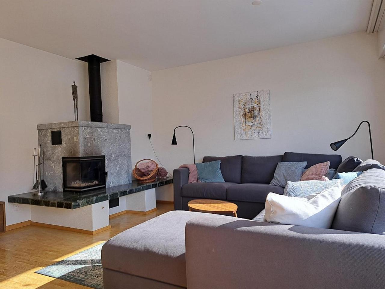 Top Modernes Apartment Im Herzen Von Andermatt Balkon & Bergblick ภายนอก รูปภาพ